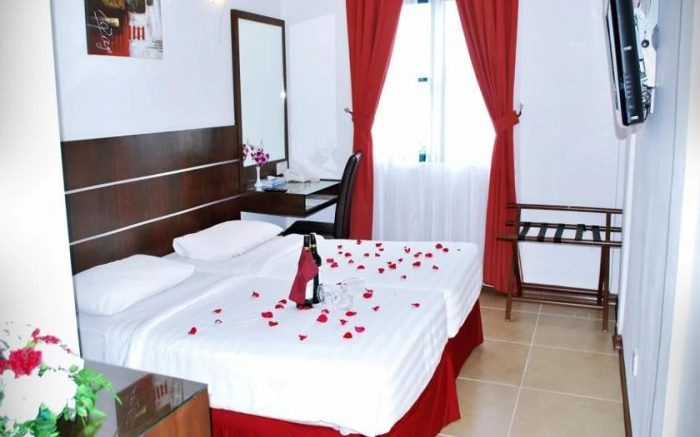Bella Vista Waterfront Resort، تصویر 3