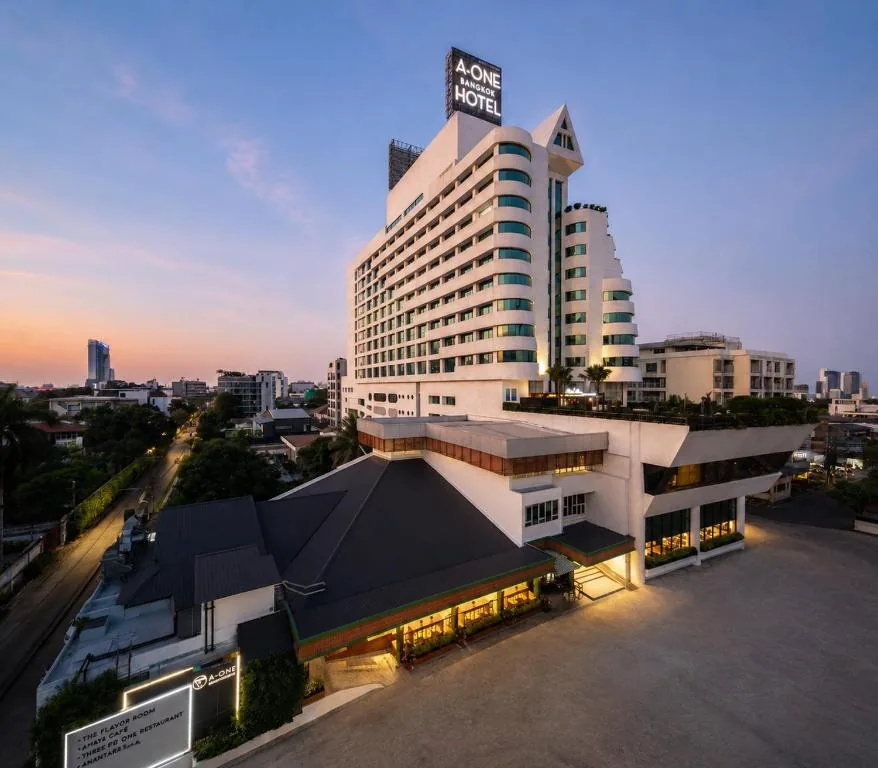نمای ساختمان هتل A one Bangkok