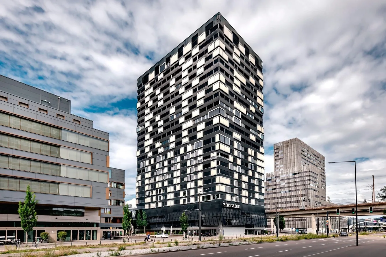 نمای ساختمان هتل Sheraton Zurich Hotel