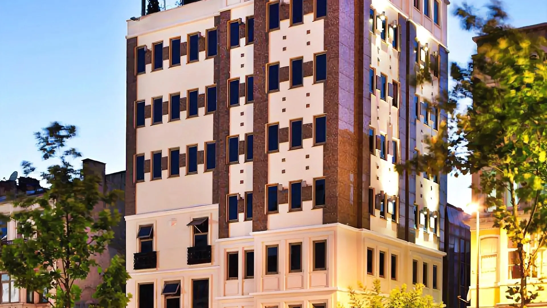 Taximtown Hotel