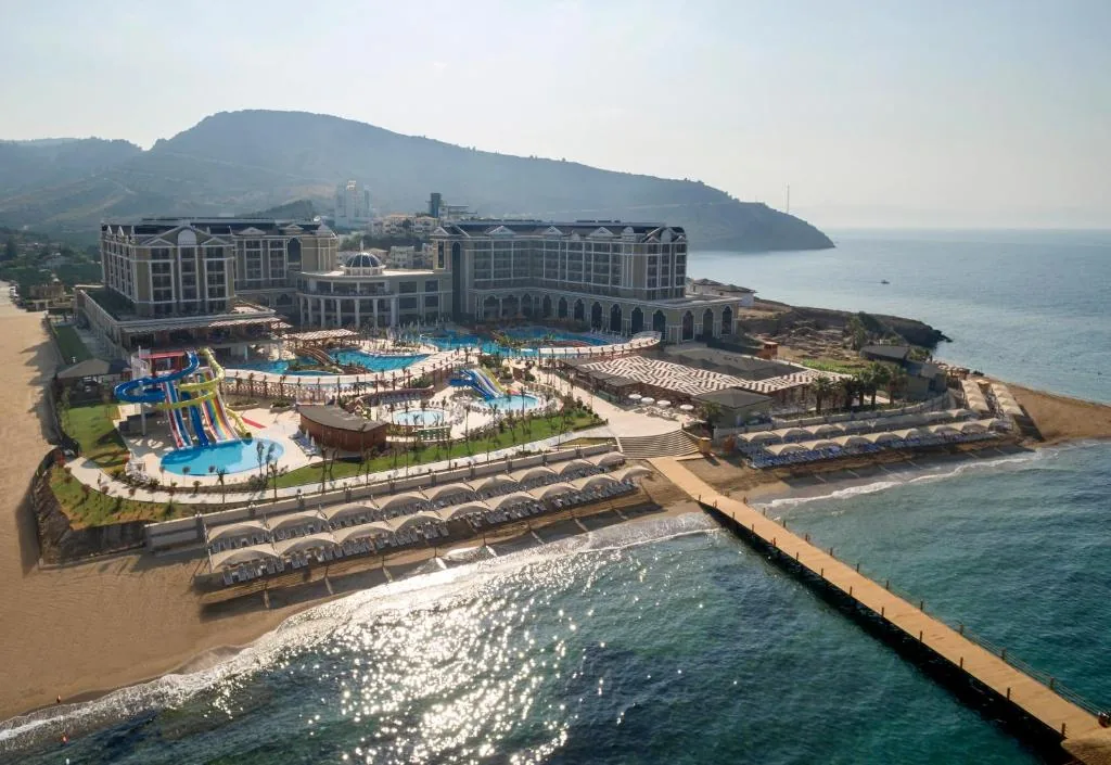 SUNIS EFES ROYAL