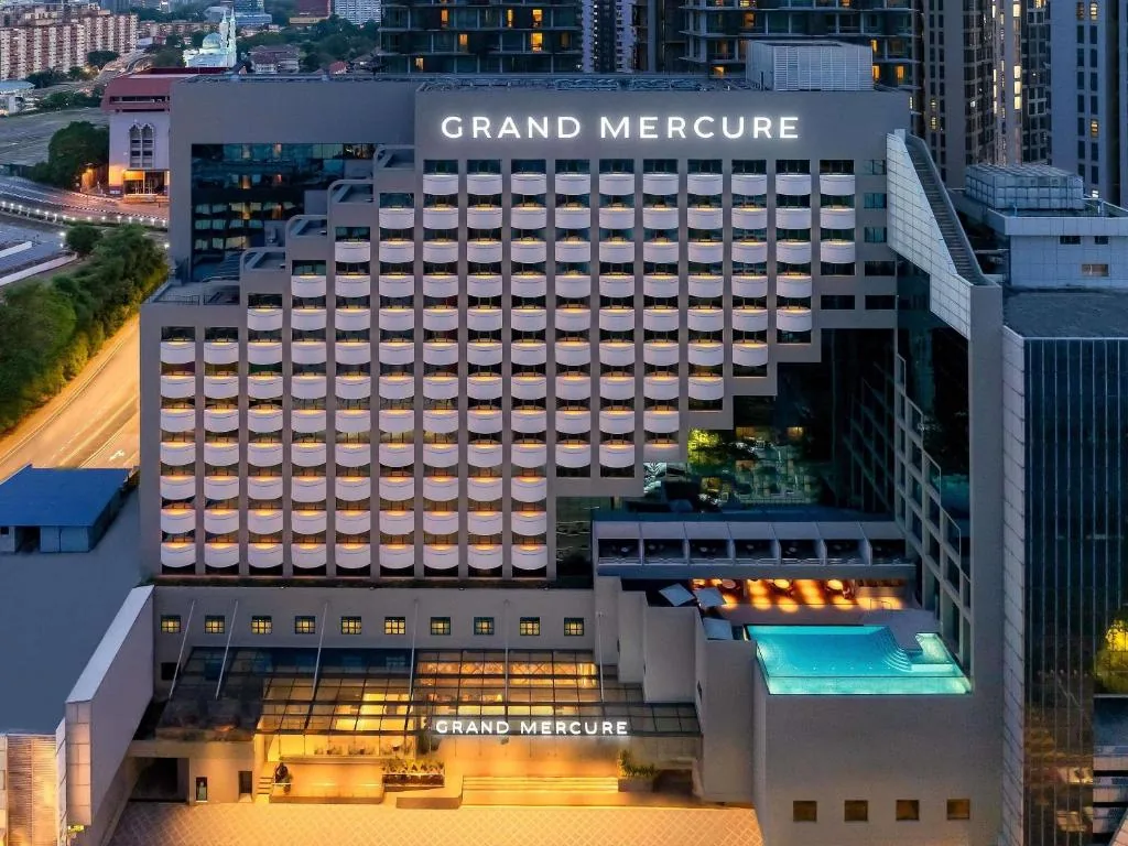 نمای ساختمان هتل Grand Mercure Kuala Lumpur